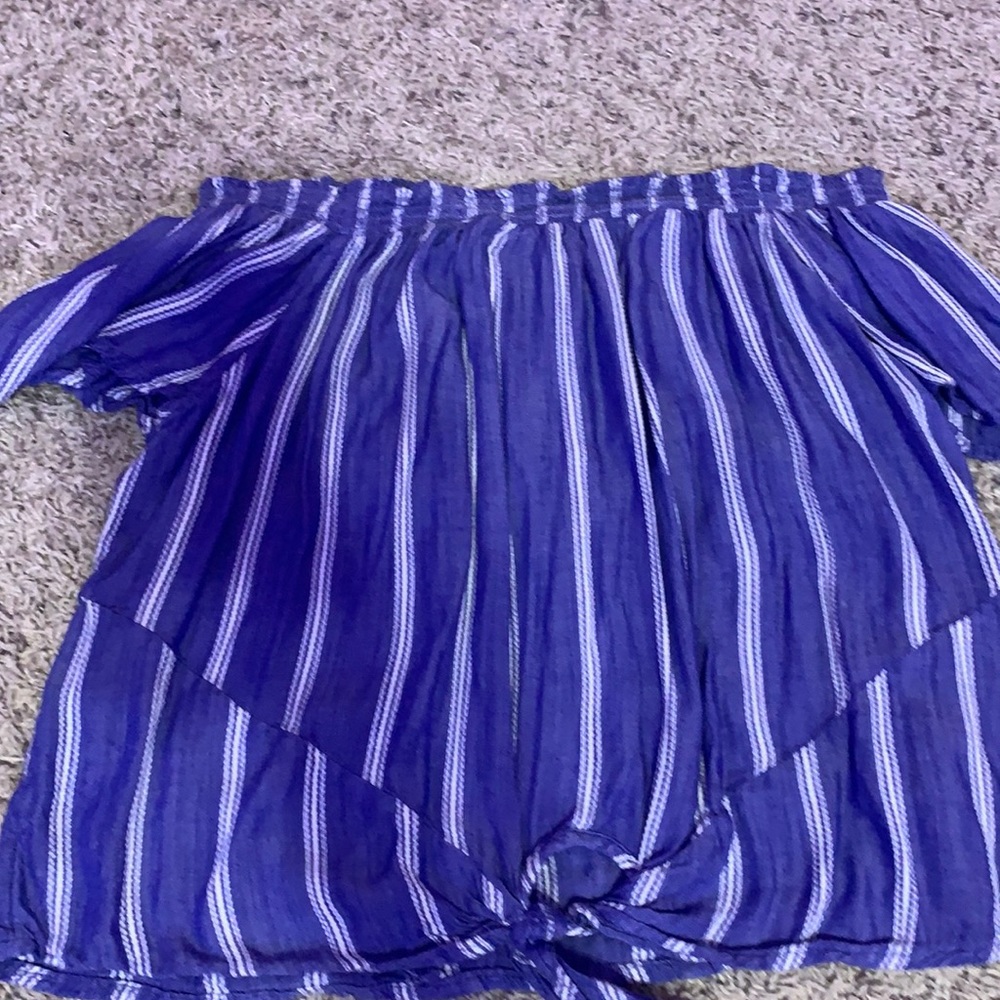 Off The Shoulder Cropped Shirt